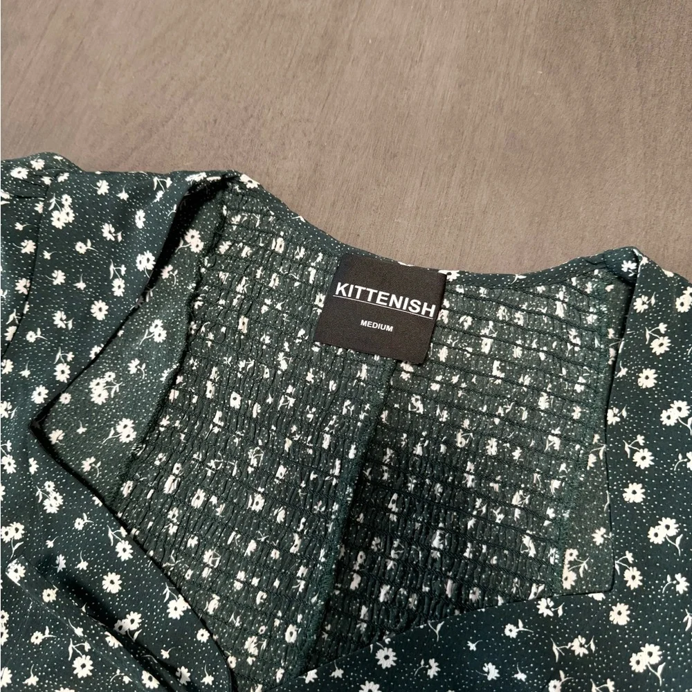 BELLA FLORAL TOP - Picture 2 of 3